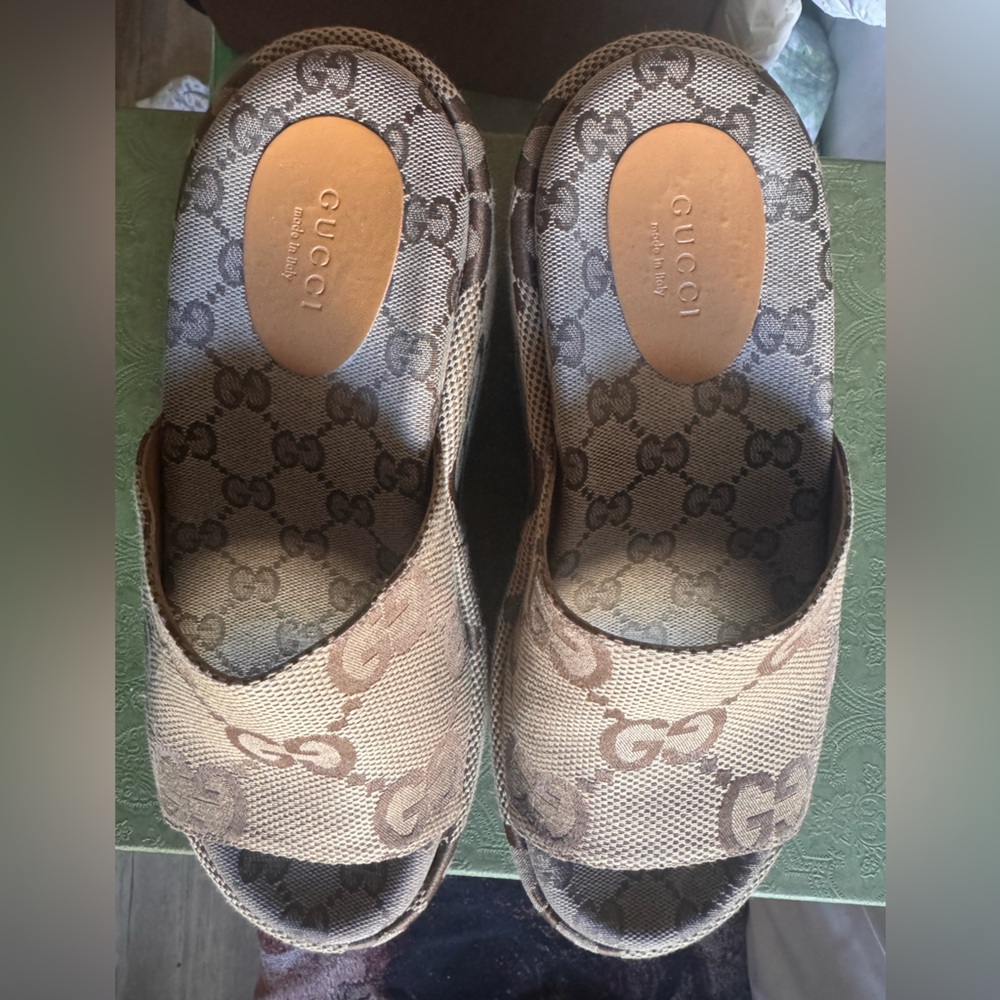Gucci Women's Brown Slide Sandals